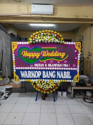 Papan Bunga di Ciater Serpong